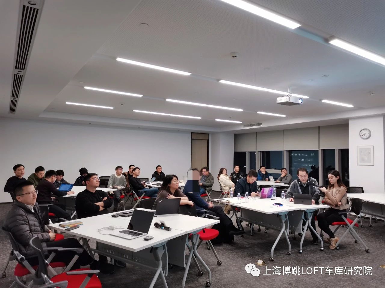 湖北杭州LOFT车库专题会